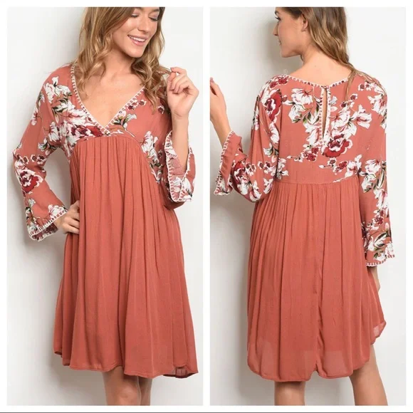 Floral V Neck Bell Sleeve Dress - Picture 4 of 5